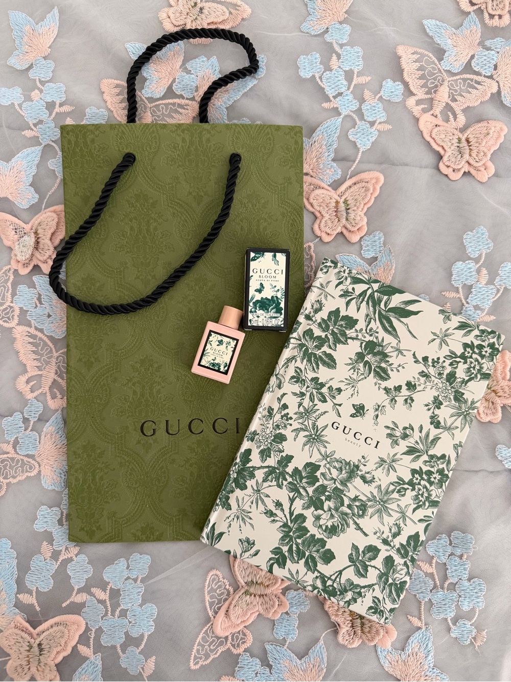 Gucci Green Floral Notebook Gucci Bloom 5ml EDT Gift Bag Set